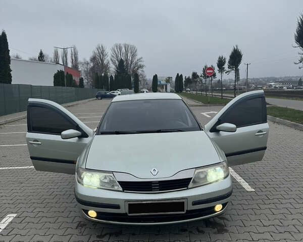 Серый Рено Лагуна, объемом двигателя 1.78 л и пробегом 222 тыс. км за 2600 $, фото 1 на Automoto.ua