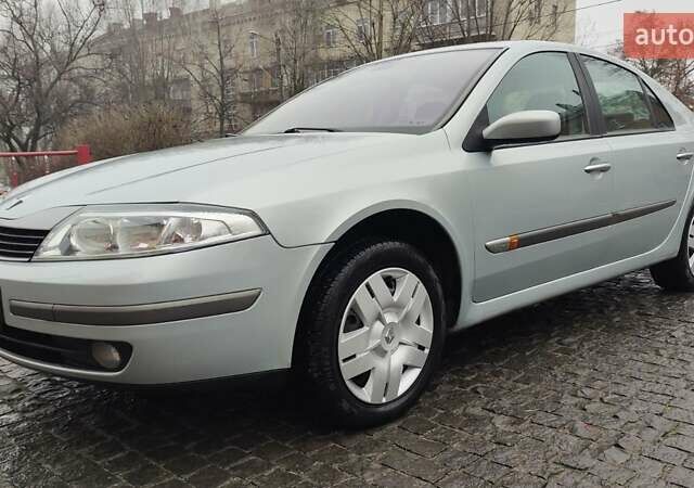 Сірий Рено Лагуна, об'ємом двигуна 1.8 л та пробігом 176 тис. км за 4850 $, фото 1 на Automoto.ua