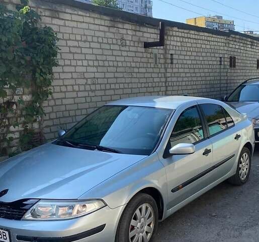 Серый Рено Лагуна, объемом двигателя 1.9 л и пробегом 274 тыс. км за 4300 $, фото 1 на Automoto.ua