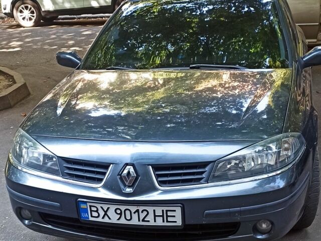 Сірий Рено Лагуна, об'ємом двигуна 2 л та пробігом 295 тис. км за 4200 $, фото 1 на Automoto.ua