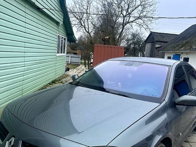 Сірий Рено Лагуна, об'ємом двигуна 1.6 л та пробігом 250 тис. км за 4600 $, фото 1 на Automoto.ua