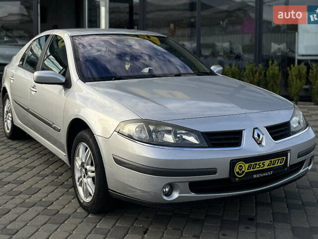 Рено Лагуна 2006 в Мукачеве на Automoto.ua Серый Рено Лагуна, объемом двигателя 1.6 л и пробегом 210 тыс. км за 4650 $, фото 1 на Automoto.ua
