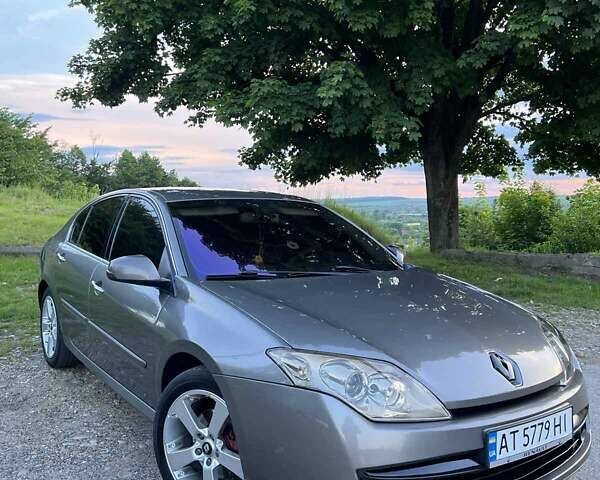 Серый Рено Лагуна, объемом двигателя 2 л и пробегом 250 тыс. км за 5700 $, фото 1 на Automoto.ua