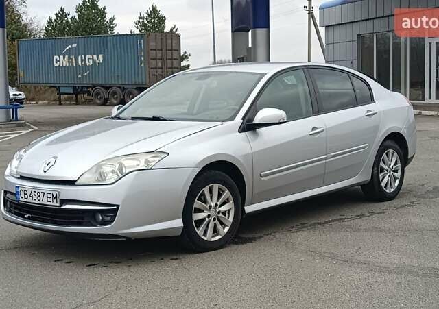 Серый Рено Лагуна, объемом двигателя 1.46 л и пробегом 345 тыс. км за 5300 $, фото 1 на Automoto.ua