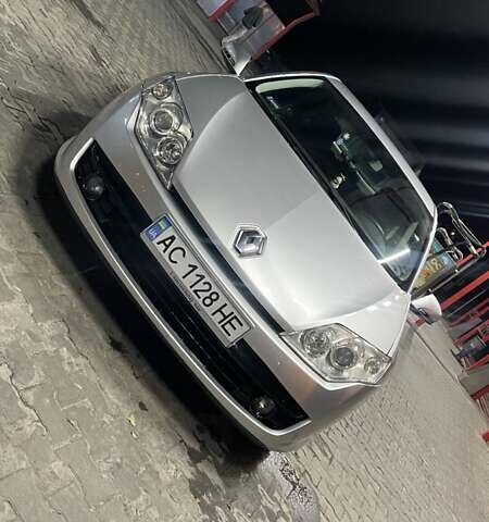 Сірий Рено Лагуна, об'ємом двигуна 2 л та пробігом 360 тис. км за 6200 $, фото 1 на Automoto.ua