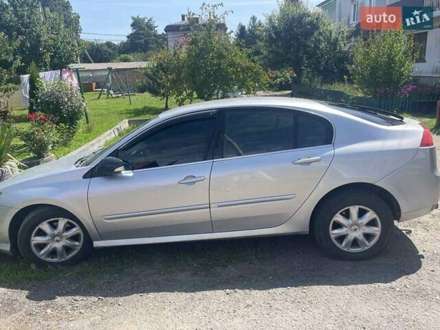 Серый Рено Лагуна, объемом двигателя 2 л и пробегом 270 тыс. км за 6150 $, фото 1 на Automoto.ua