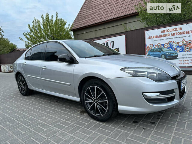 Серый Рено Лагуна, объемом двигателя 1.5 л и пробегом 225 тыс. км за 9300 $, фото 1 на Automoto.ua