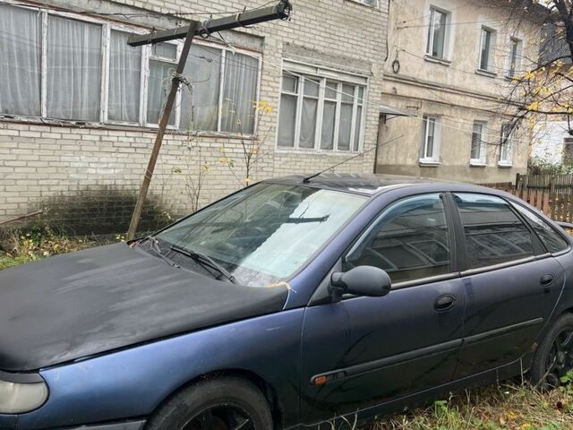 Синій Рено Лагуна, об'ємом двигуна 1.8 л та пробігом 300 тис. км за 1700 $, фото 1 на Automoto.ua