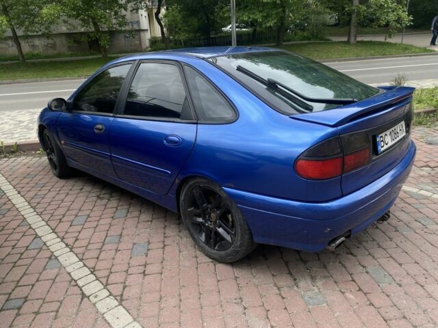 Синий Рено Лагуна, объемом двигателя 2 л и пробегом 250 тыс. км за 802 $, фото 1 на Automoto.ua