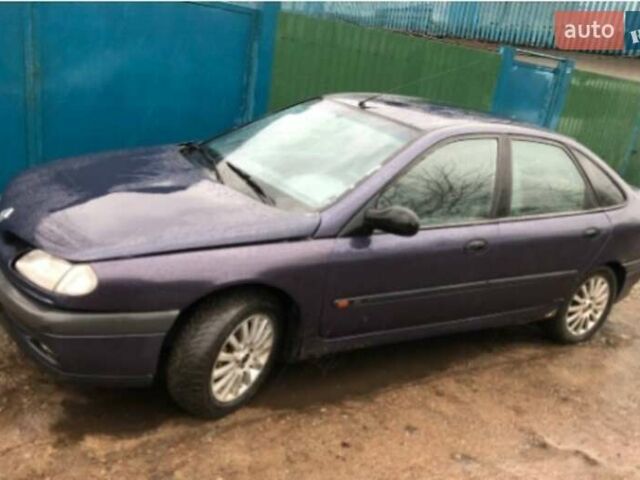 Синий Рено Лагуна, объемом двигателя 1.8 л и пробегом 250 тыс. км за 2200 $, фото 1 на Automoto.ua