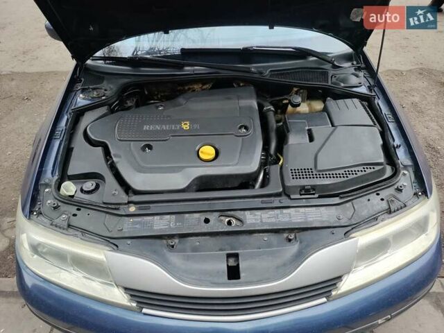 Синий Рено Лагуна, объемом двигателя 1.87 л и пробегом 370 тыс. км за 3700 $, фото 1 на Automoto.ua