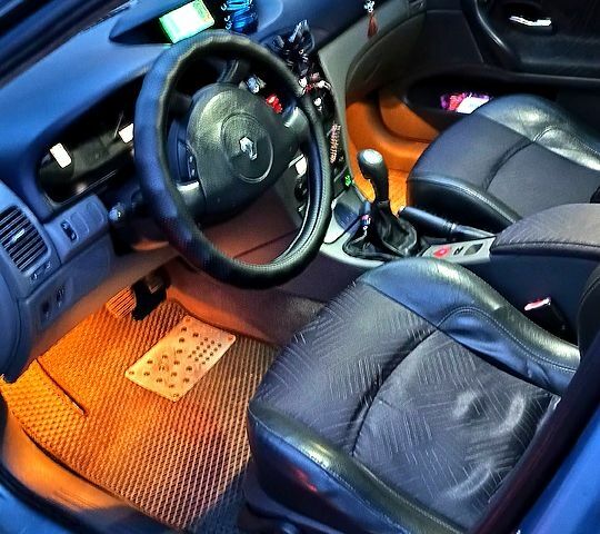 Синій Рено Лагуна, об'ємом двигуна 1.8 л та пробігом 0 тис. км за 3300 $, фото 1 на Automoto.ua
