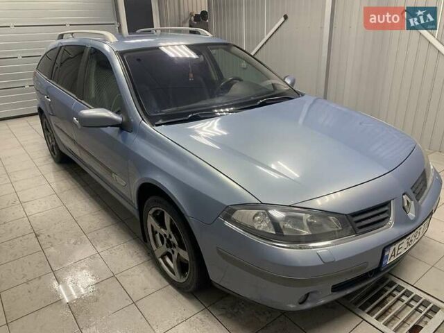 Синий Рено Лагуна, объемом двигателя 2 л и пробегом 295 тыс. км за 3682 $, фото 1 на Automoto.ua