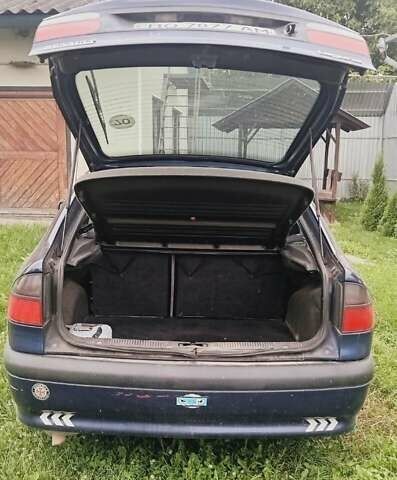 Синий Рено Лагуна, объемом двигателя 2 л и пробегом 250 тыс. км за 1300 $, фото 1 на Automoto.ua