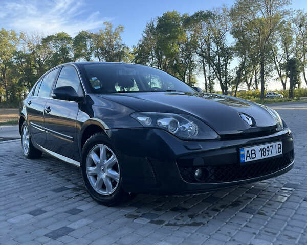 Рено Лагуна 2010 в Виннице на Automoto.ua Синий Рено Лагуна, объемом двигателя 1.5 л и пробегом 230 тыс. км за 5300 $, фото 1 на Automoto.ua