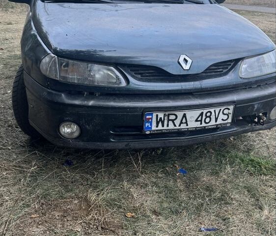 Зелений Рено Лагуна, об'ємом двигуна 2 л та пробігом 350 тис. км за 427 $, фото 1 на Automoto.ua