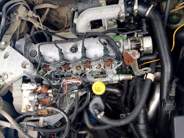 Зелений Рено Лагуна, об'ємом двигуна 1.9 л та пробігом 400 тис. км за 2700 $, фото 1 на Automoto.ua