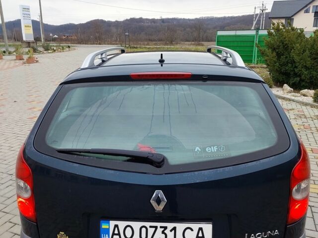 Зеленый Рено Лагуна, объемом двигателя 2.2 л и пробегом 293 тыс. км за 3150 $, фото 1 на Automoto.ua