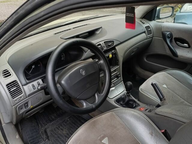 Зелений Рено Лагуна, об'ємом двигуна 2 л та пробігом 300 тис. км за 1000 $, фото 1 на Automoto.ua
