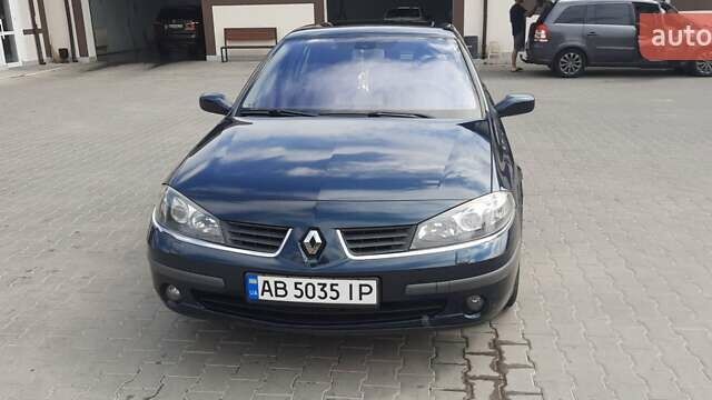 Зеленый Рено Лагуна, объемом двигателя 1.6 л и пробегом 258 тыс. км за 5000 $, фото 1 на Automoto.ua
