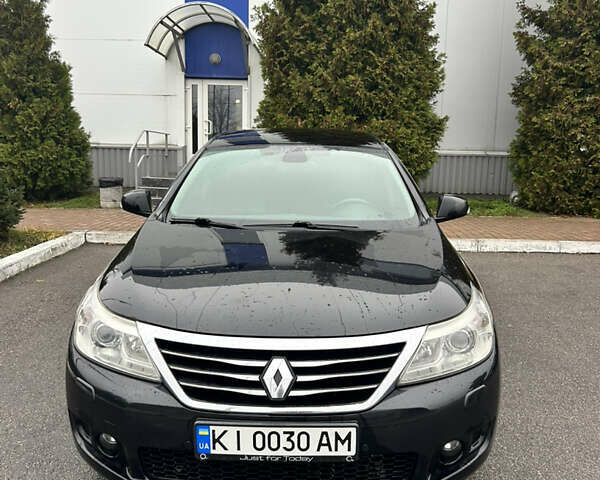 Черный Рено Латитьюд, объемом двигателя 2.5 л и пробегом 237 тыс. км за 9100 $, фото 1 на Automoto.ua