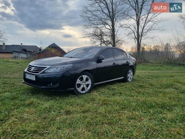 Черный Рено Латитьюд, объемом двигателя 2 л и пробегом 308 тыс. км за 9000 $, фото 1 на Automoto.ua