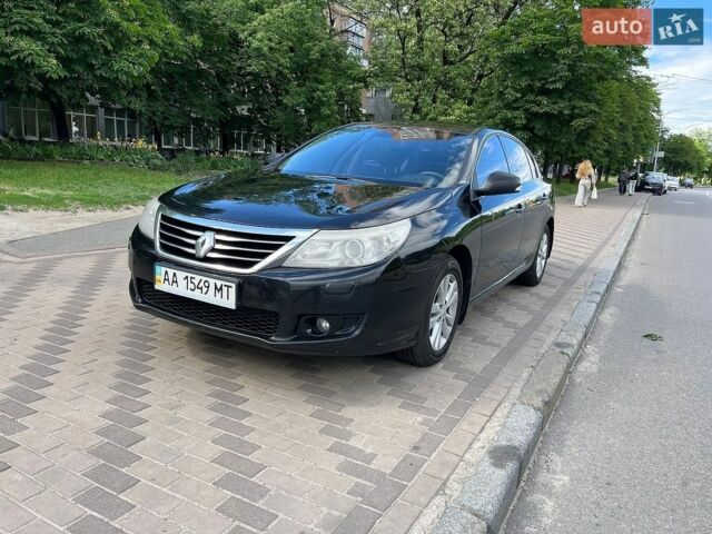 Черный Рено Латитьюд, объемом двигателя 2 л и пробегом 238 тыс. км за 5200 $, фото 1 на Automoto.ua