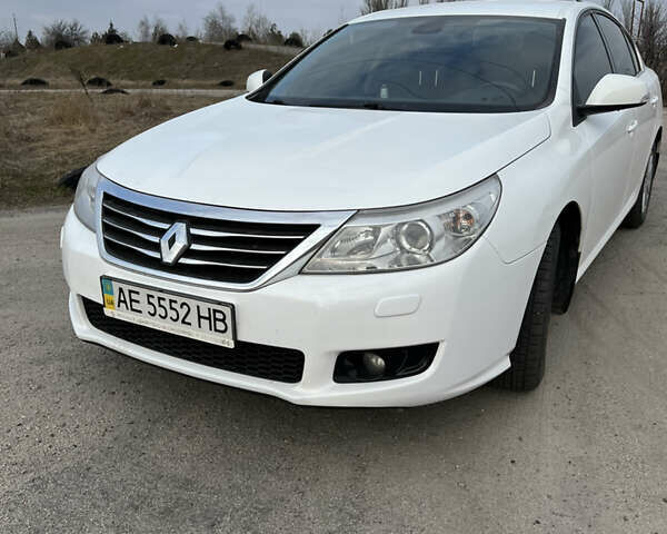 Рено Латітьюд, об'ємом двигуна 2 л та пробігом 130 тис. км за 7500 $, фото 1 на Automoto.ua