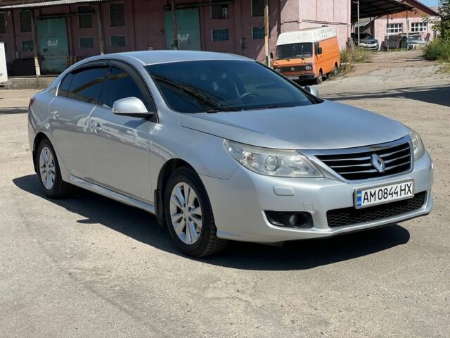 Сірий Рено Латітьюд, об'ємом двигуна 2.5 л та пробігом 260 тис. км за 6500 $, фото 1 на Automoto.ua
