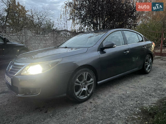 Сірий Рено Латітьюд, об'ємом двигуна 2 л та пробігом 260 тис. км за 7000 $, фото 1 на Automoto.ua