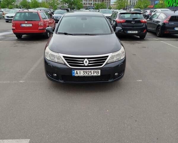 Серый Рено Латитьюд, объемом двигателя 2 л и пробегом 263 тыс. км за 7500 $, фото 1 на Automoto.ua