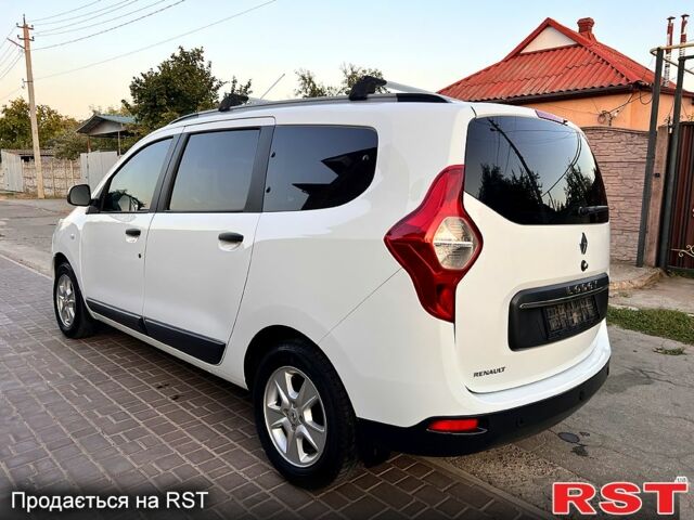 Рено Лоджи, объемом двигателя 1.5 л и пробегом 74 тыс. км за 12900 $, фото 1 на Automoto.ua