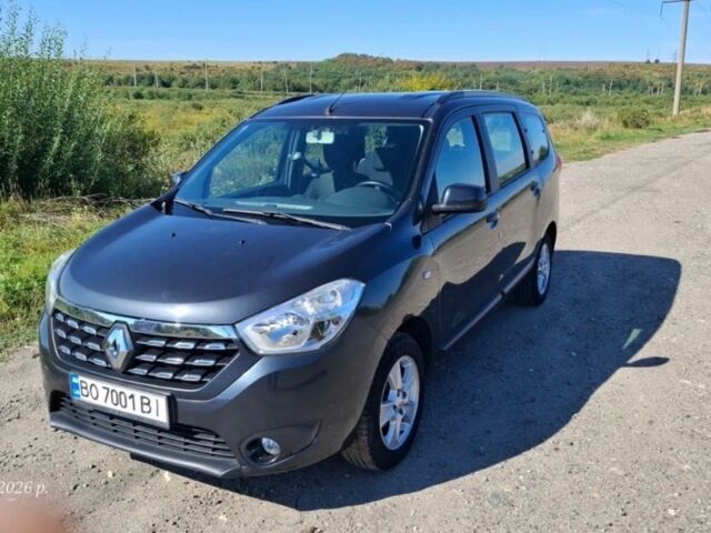 Серый Рено Лоджи, объемом двигателя 1.5 л и пробегом 82 тыс. км за 11465 $, фото 1 на Automoto.ua