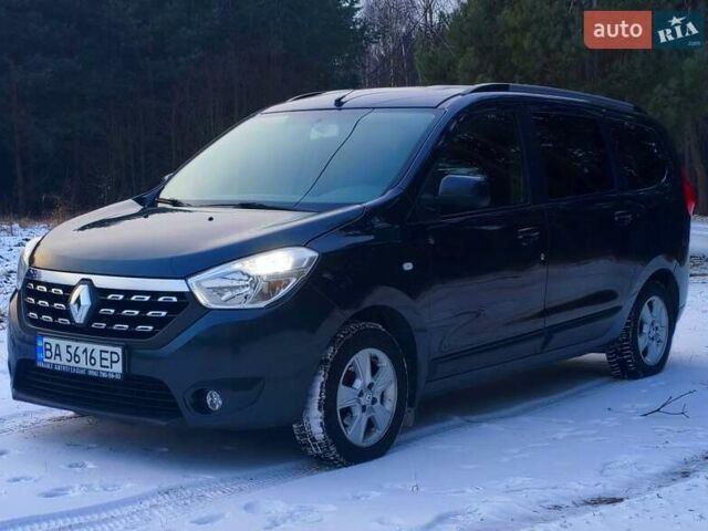 Серый Рено Лоджи, объемом двигателя 1.5 л и пробегом 155 тыс. км за 10628 $, фото 1 на Automoto.ua