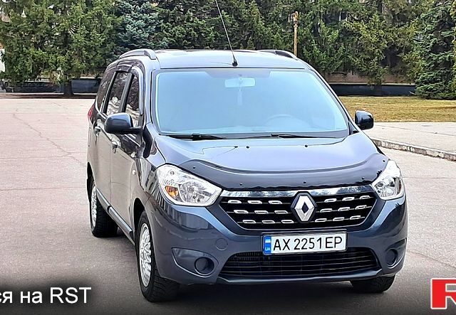 Сірий Рено Лоджі, об'ємом двигуна 1.5 л та пробігом 85 тис. км за 10300 $, фото 1 на Automoto.ua