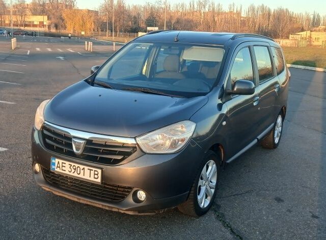 Сірий Рено Лоджі, об'ємом двигуна 1.5 л та пробігом 268 тис. км за 7100 $, фото 1 на Automoto.ua