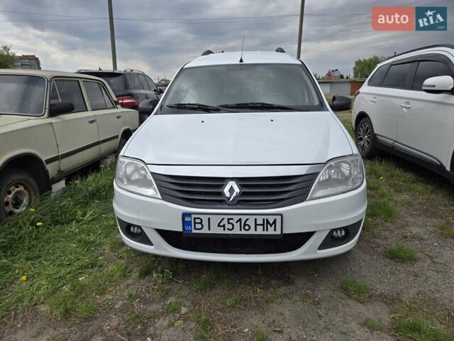 Белый Рено Логан МСВ, объемом двигателя 1.6 л и пробегом 160 тыс. км за 6000 $, фото 1 на Automoto.ua