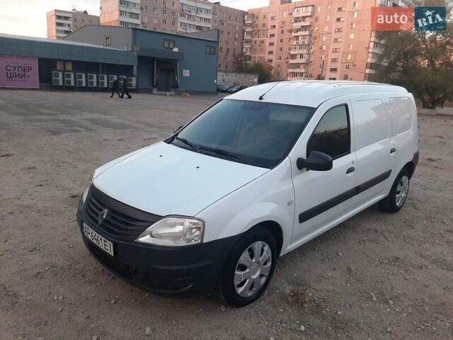 Рено Логан МСВ 2011 в Запорожье на Automoto.ua Белый Рено Логан МСВ, объемом двигателя 1.6 л и пробегом 167 тыс. км за 3500 $, фото 1 на Automoto.ua