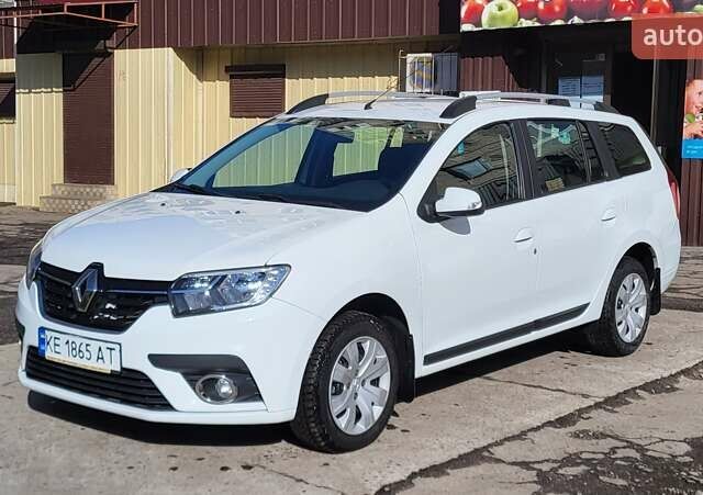 Белый Рено Логан МСВ, объемом двигателя 1.5 л и пробегом 125 тыс. км за 10800 $, фото 1 на Automoto.ua