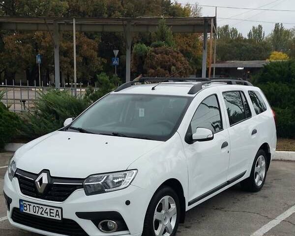 Білий Рено Логан МСВ, об'ємом двигуна 1.46 л та пробігом 75 тис. км за 11900 $, фото 1 на Automoto.ua