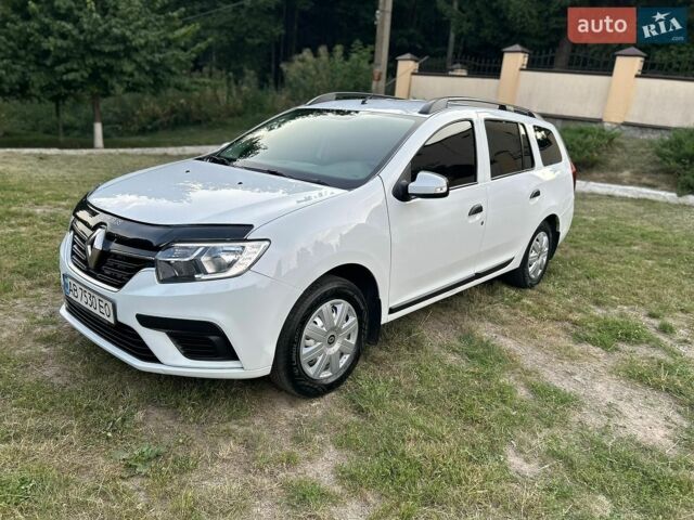 Белый Рено Логан МСВ, объемом двигателя 1.5 л и пробегом 257 тыс. км за 8499 $, фото 1 на Automoto.ua