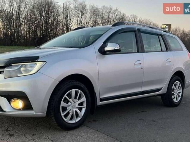 Сірий Рено Логан МСВ, об'ємом двигуна 1.5 л та пробігом 59 тис. км за 11800 $, фото 1 на Automoto.ua