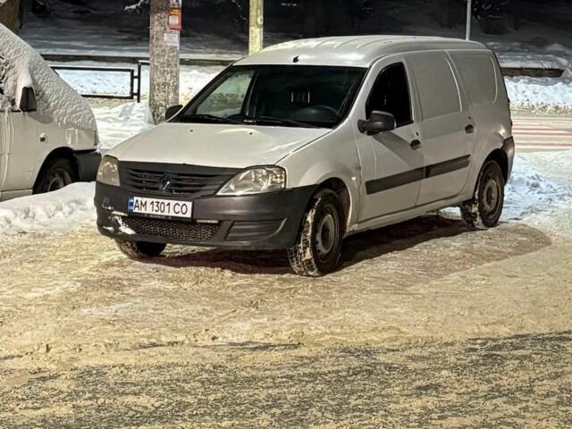 Белый Рено Логан, объемом двигателя 1.5 л и пробегом 456 тыс. км за 3000 $, фото 1 на Automoto.ua