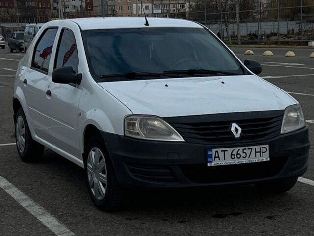Білий Рено Логан, об'ємом двигуна 1.39 л та пробігом 260 тис. км за 3500 $, фото 1 на Automoto.ua