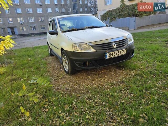 Білий Рено Логан, об'ємом двигуна 1.39 л та пробігом 770 тис. км за 2500 $, фото 1 на Automoto.ua