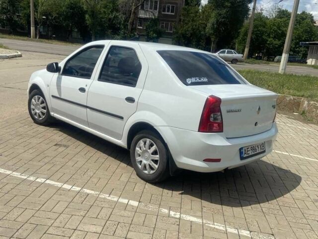 Белый Рено Логан, объемом двигателя 1.4 л и пробегом 164 тыс. км за 4500 $, фото 1 на Automoto.ua