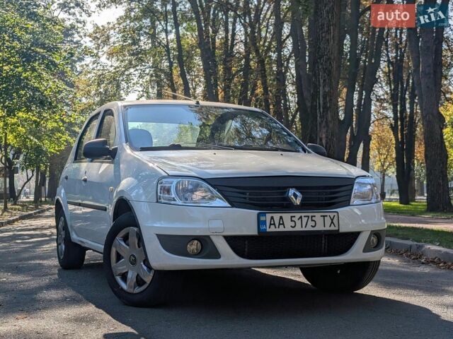 Білий Рено Логан, об'ємом двигуна 1.39 л та пробігом 450 тис. км за 3450 $, фото 1 на Automoto.ua