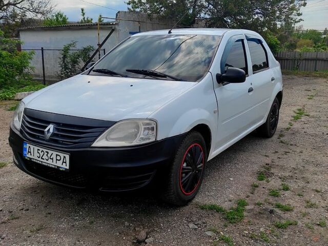 Белый Рено Логан, объемом двигателя 1.4 л и пробегом 0 тыс. км за 3000 $, фото 1 на Automoto.ua