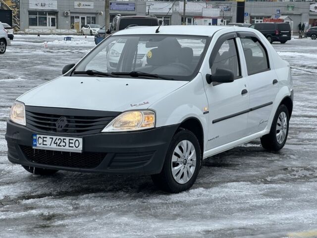 Белый Рено Логан, объемом двигателя 1.4 л и пробегом 210 тыс. км за 3650 $, фото 1 на Automoto.ua