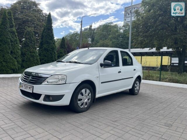 Білий Рено Логан, об'ємом двигуна 1.4 л та пробігом 230 тис. км за 2999 $, фото 1 на Automoto.ua